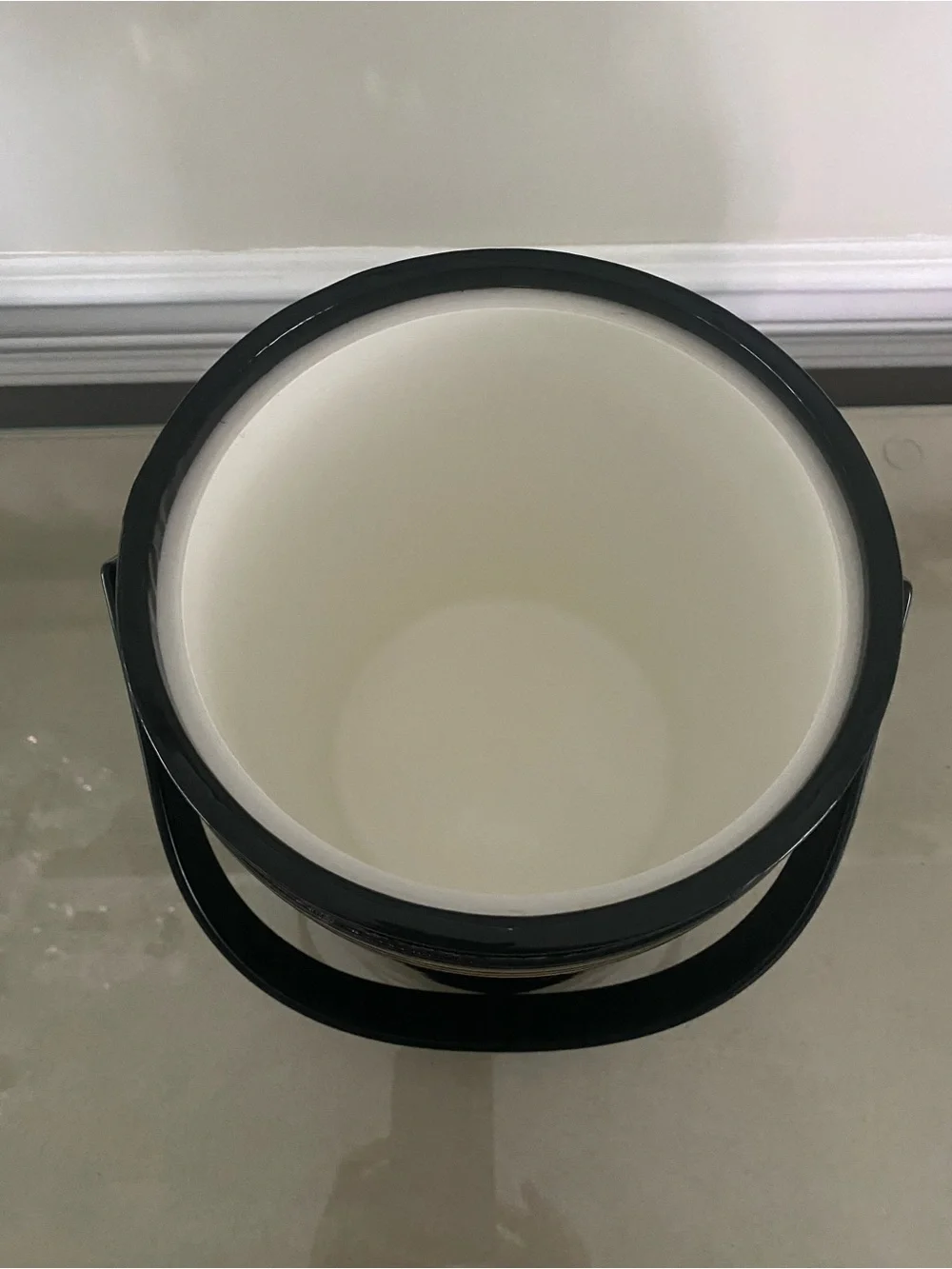 Black and Gold Decorative Ice Bucket with Handle